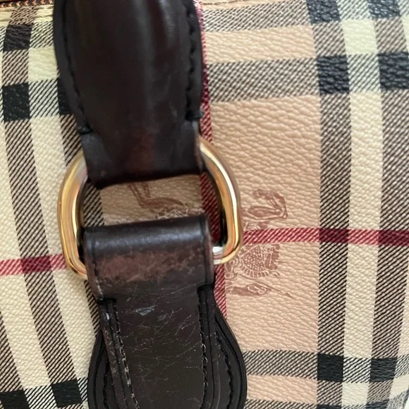 Burberry Boston - Picture 2 of 11